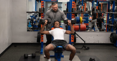 Stoudemire strengthens Cedar students